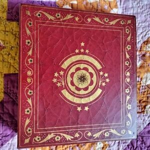 Antique Styled Wooden Photo Album With Ring Binding